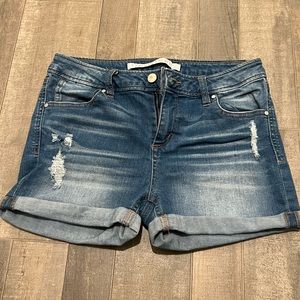 3/$20 🛍️ Tinseltown Junior short Size 5